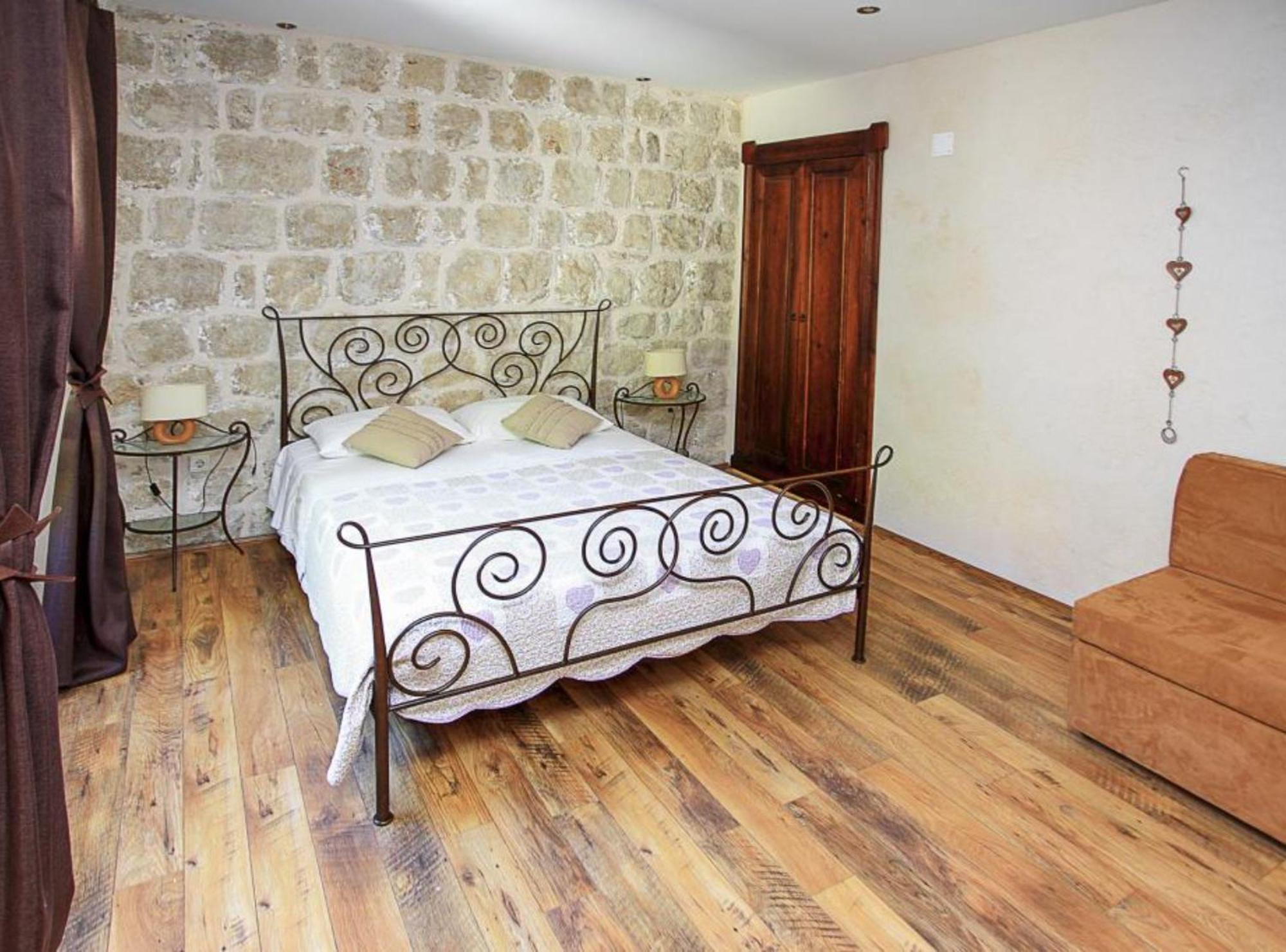 Apartment & Rooms Savonari Орашац Экстерьер фото