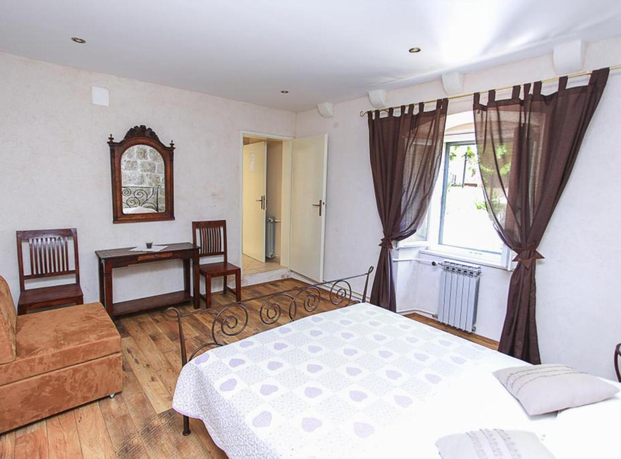 Apartment & Rooms Savonari Орашац Экстерьер фото